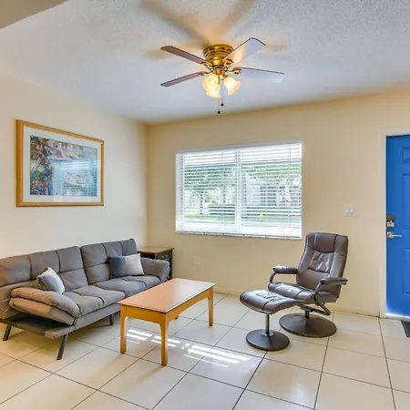 Pet-Friendly Hallandale Beach Condo Near Boardwalk